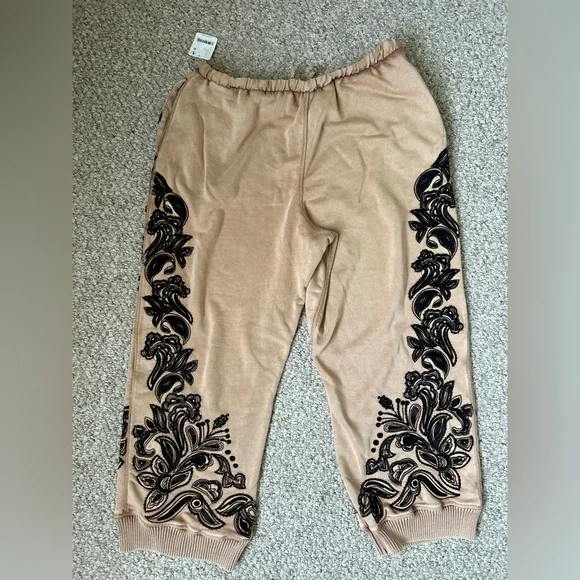 SOLD - Picture 5 of 11